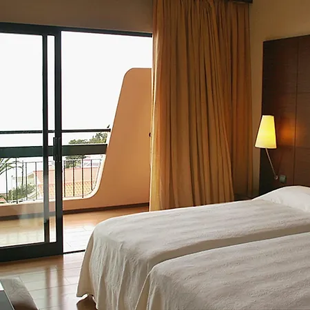 Dom Pedro Garajau Hotel