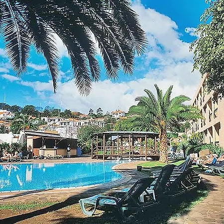 Dom Pedro Garajau فندق