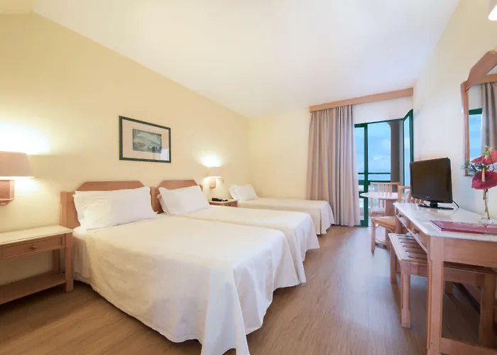 Dom Pedro Garajau Hotel