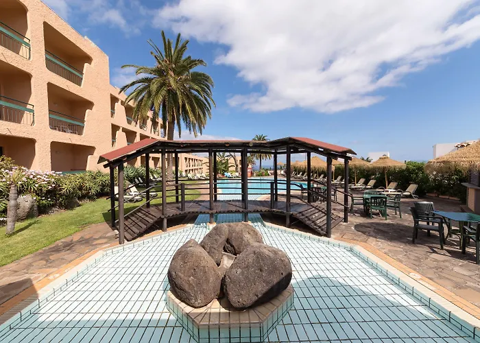 Dom Pedro Garajau Hotel