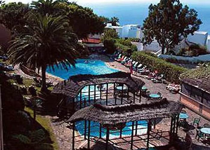 Dom Pedro Garajau Hotel