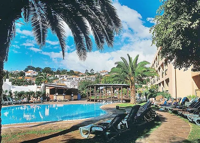 Dom Pedro Garajau Hotel