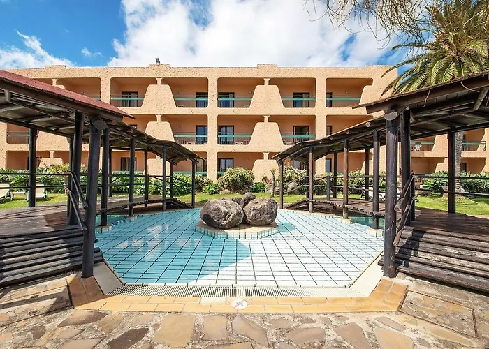 Dom Pedro Garajau Caniço