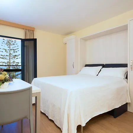Hotel Dom Pedro Garajau 3*