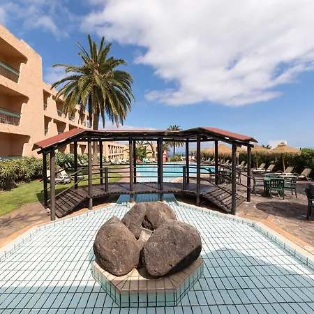 Dom Pedro Garajau Otel