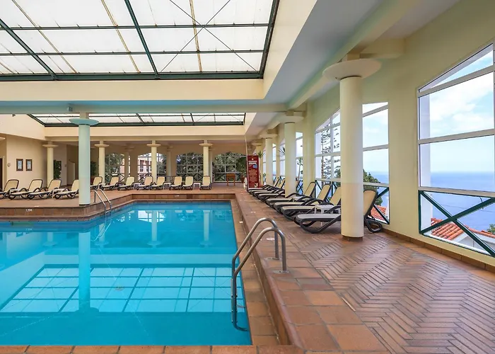 Hotel Dom Pedro Garajau 3*