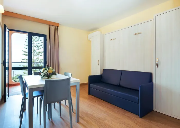 Hotel Dom Pedro Garajau 3*