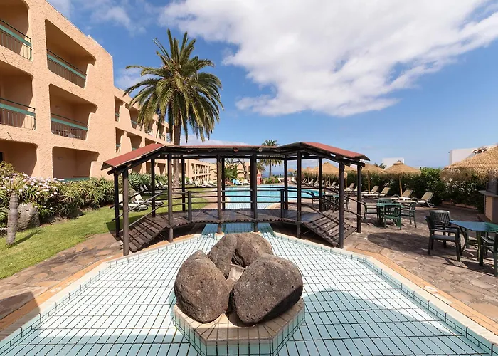 Dom Pedro Garajau Hotel